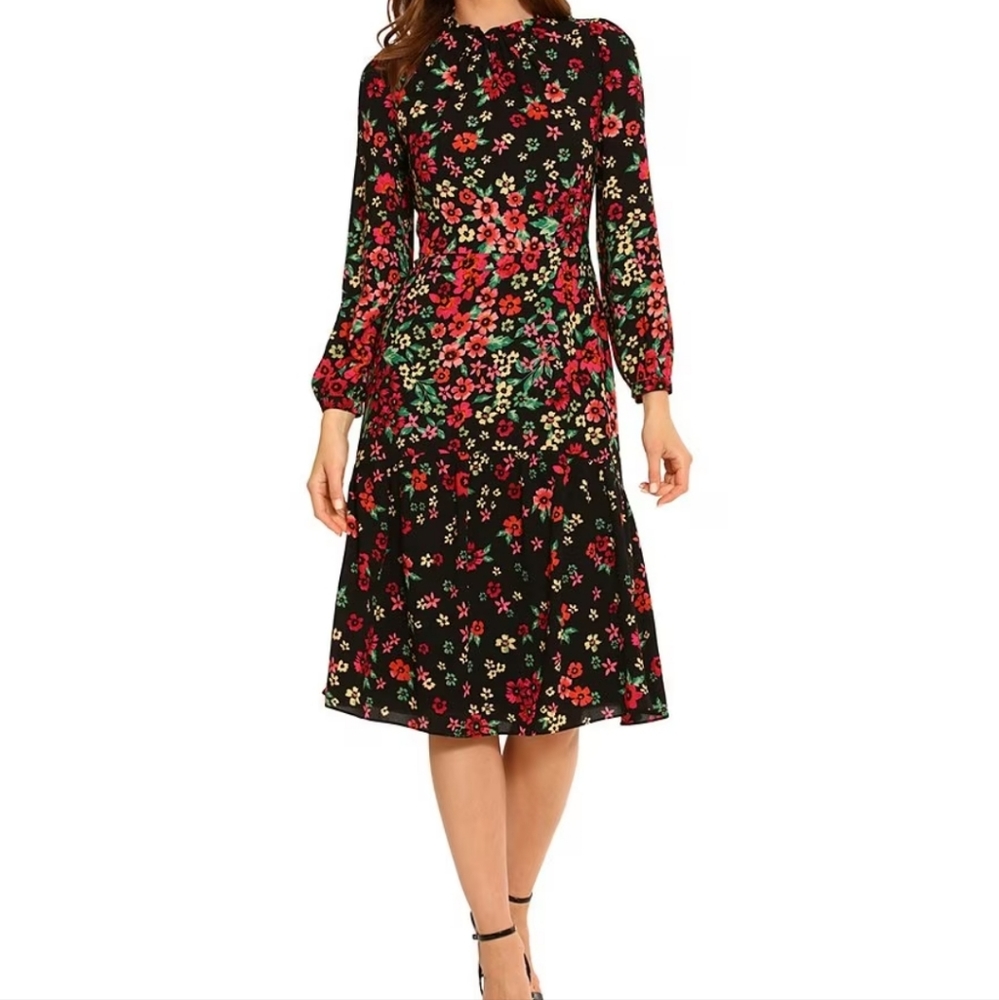 NWT  Maggie London floral dress